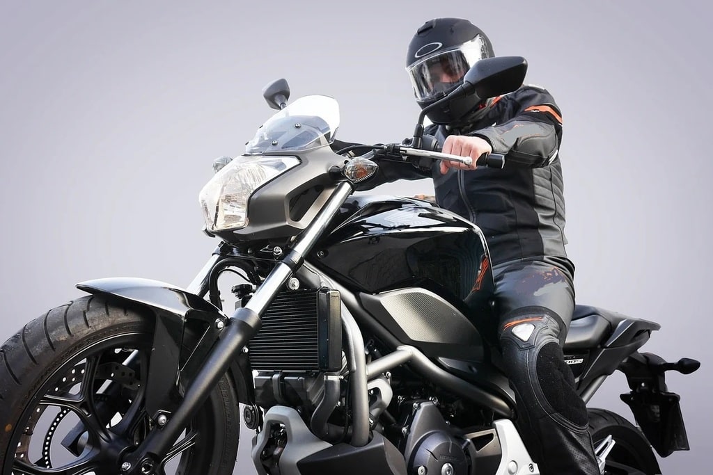 Organiser une sortie moto en groupe, conseils pratiques